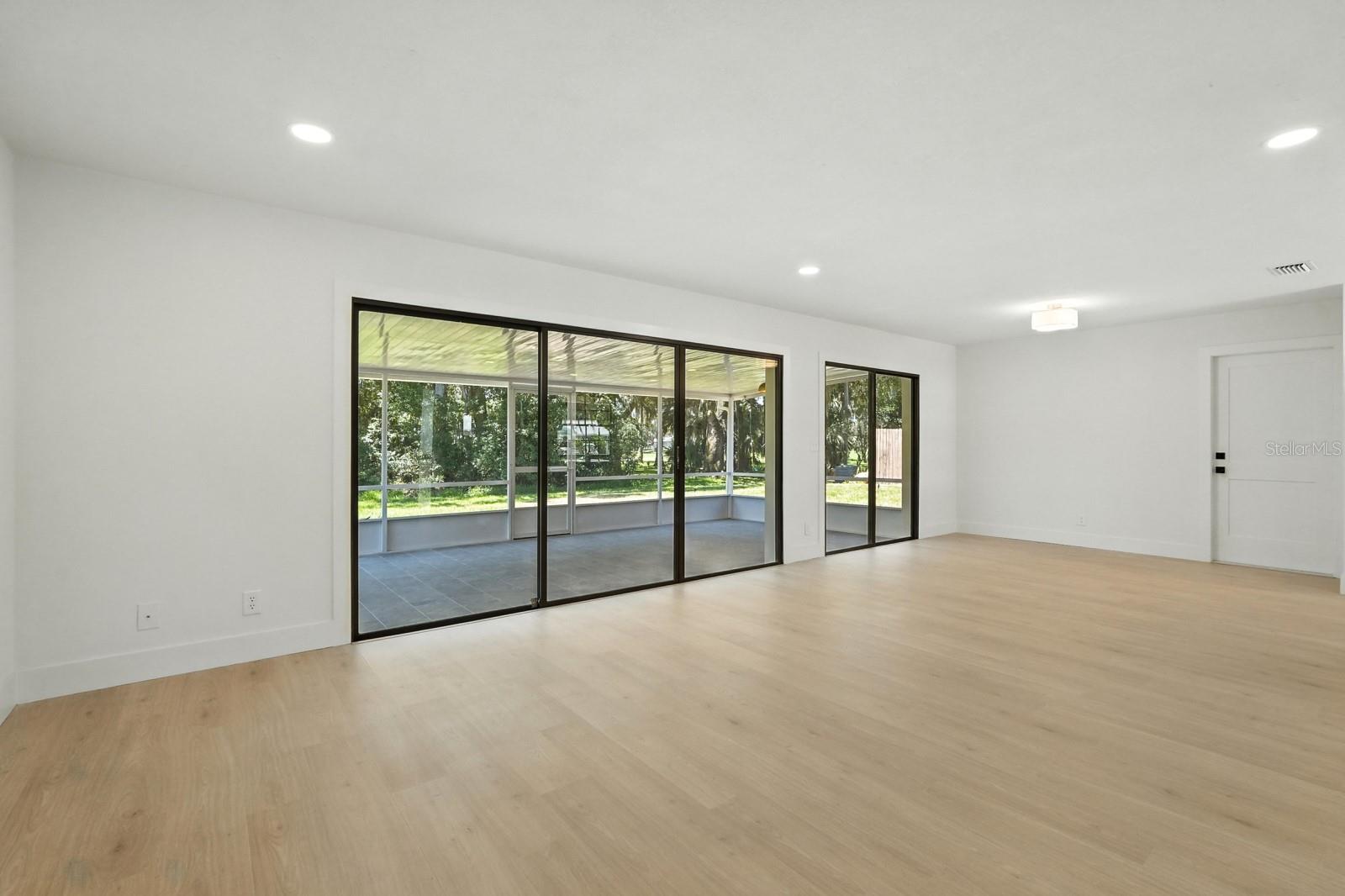 Image 6 of 18 For 43 Courtney Place