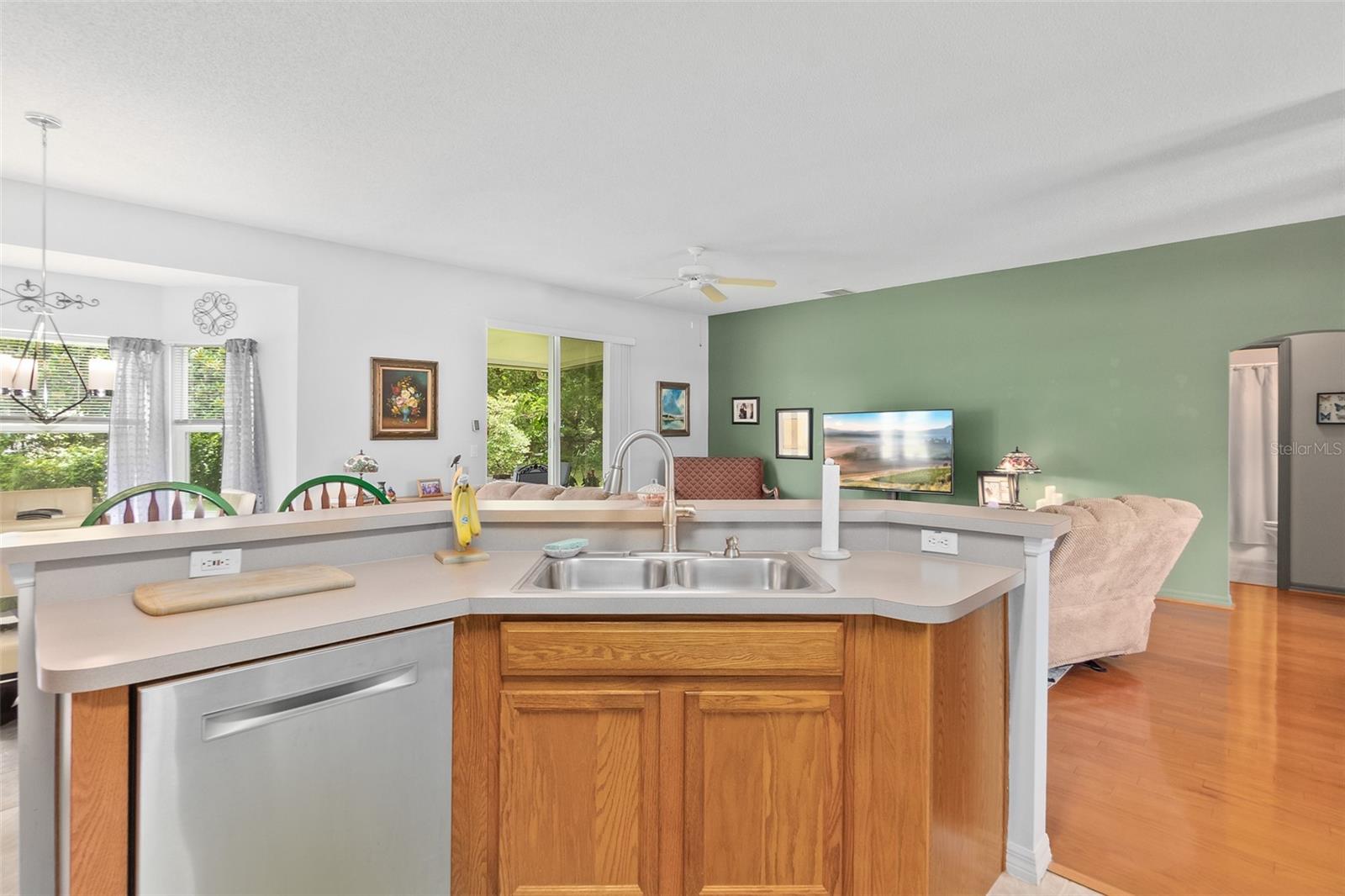 Image 22 of 43 For 29 Ethan Allen Drive
