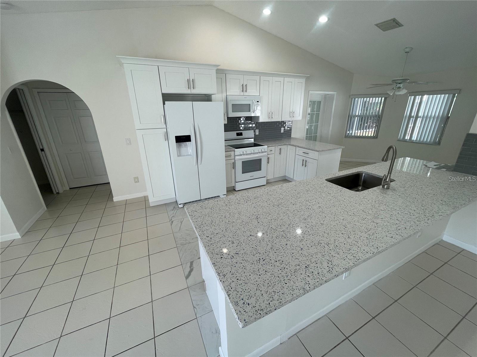 Image 2 of 24 For 9 Birchwood Place
