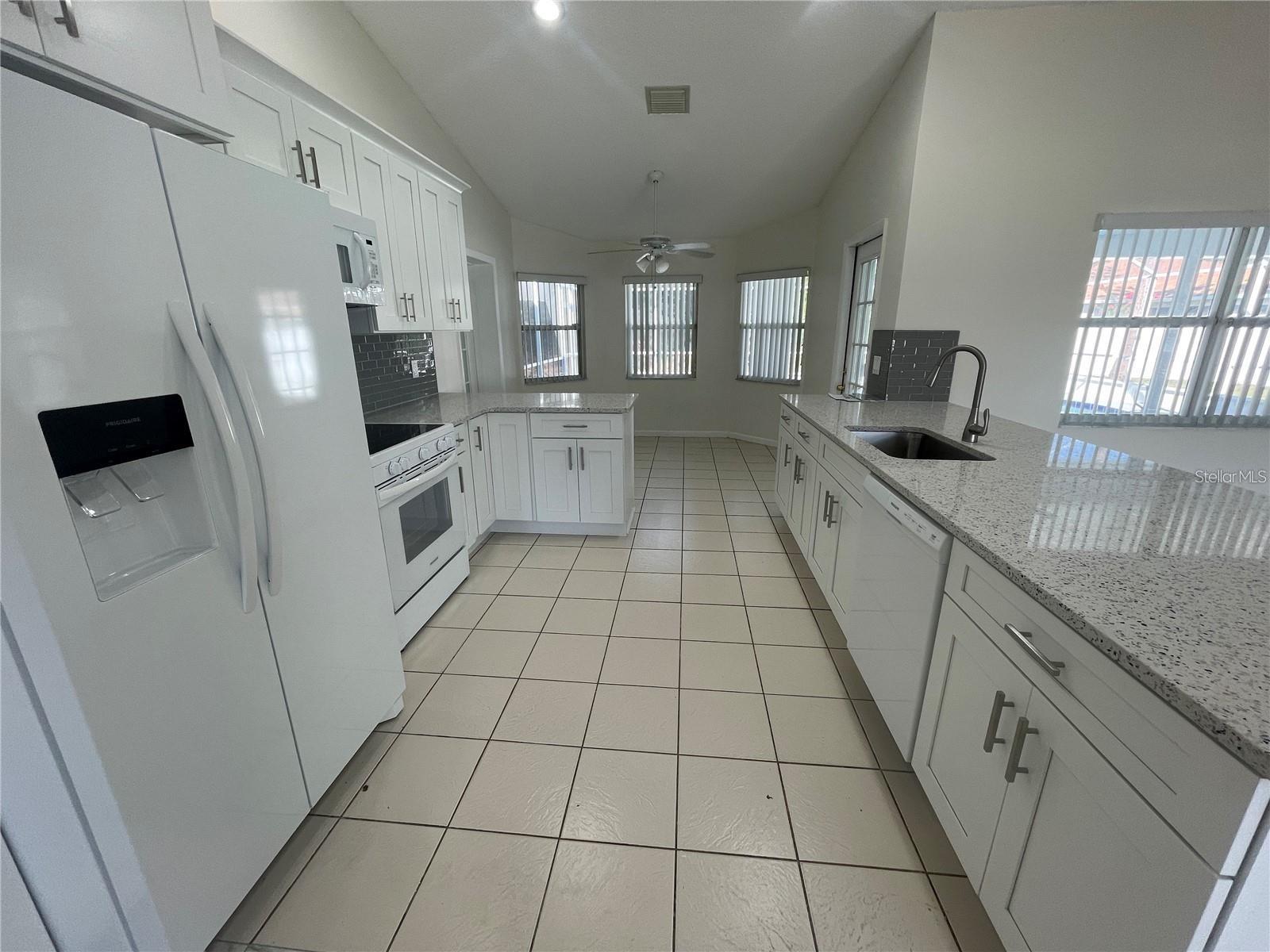 Image 4 of 24 For 9 Birchwood Place