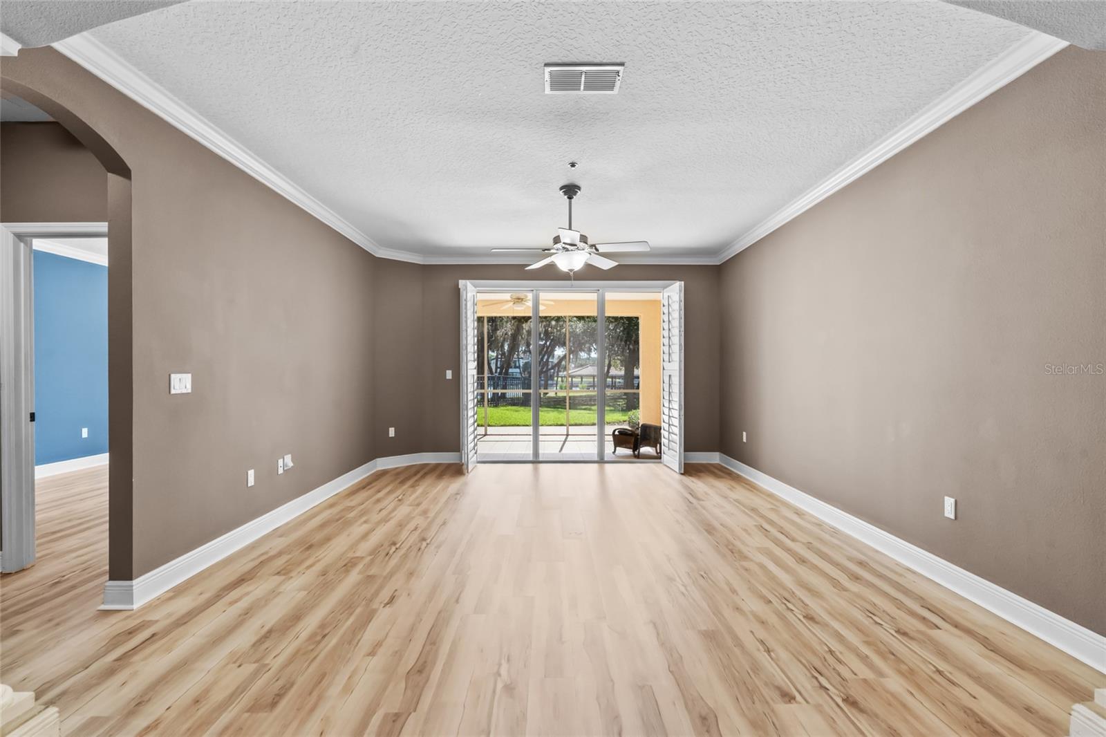 Image 14 of 54 For 55 Riverview Bend S 2015