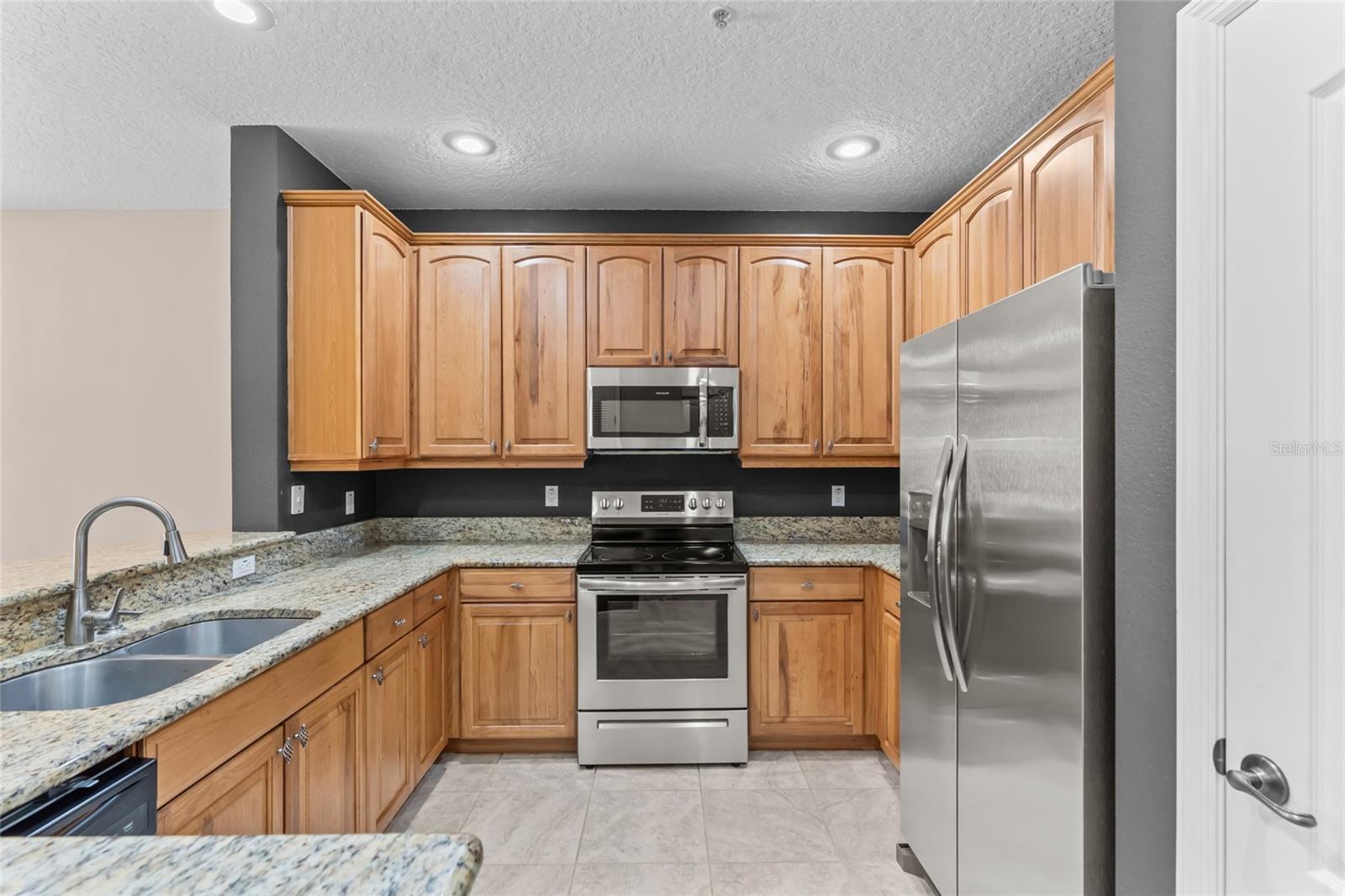 Image 6 of 54 For 55 Riverview Bend S 2015