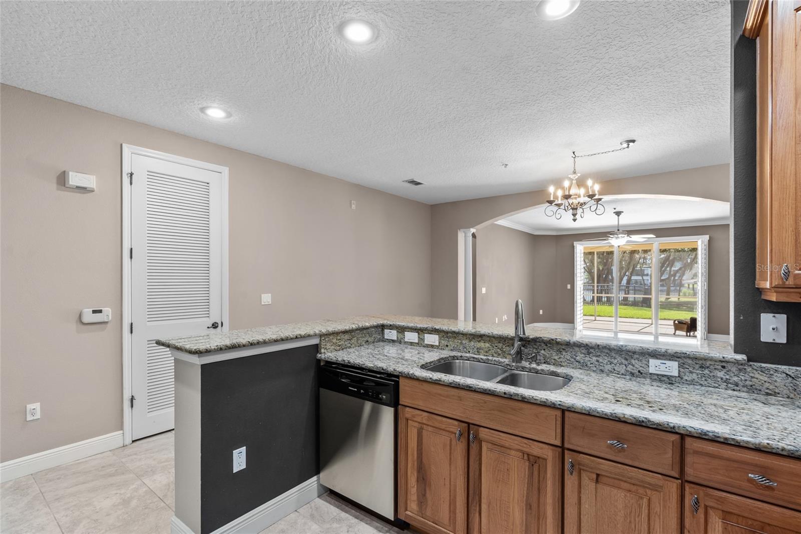 Image 7 of 54 For 55 Riverview Bend S 2015