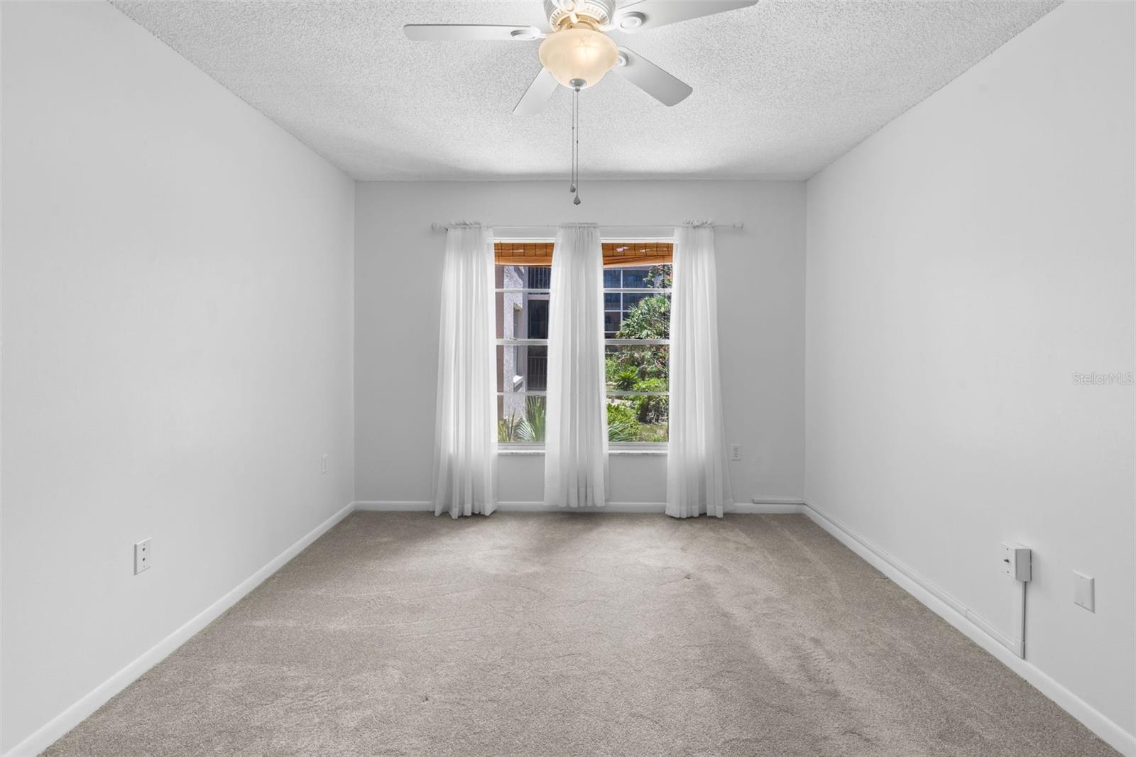 Image 13 of 43 For 640 Nova Road 213