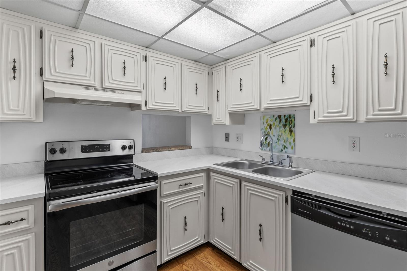 Image 6 of 43 For 640 Nova Road 213