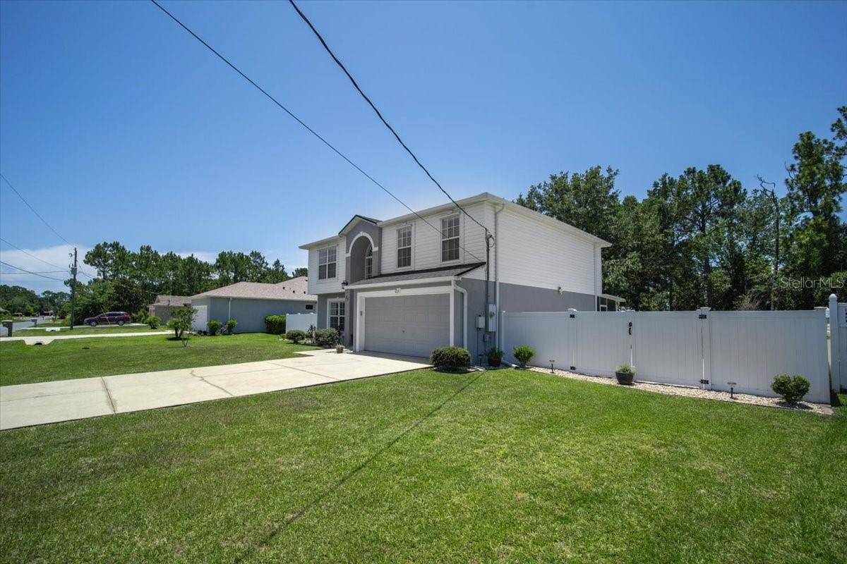 Image 7 of 41 For 25 Bud Field Drive
