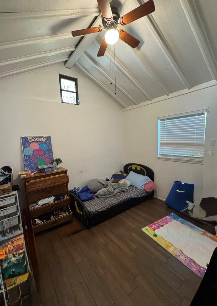 Image 31 of 42 For 122 Garfield Avenue