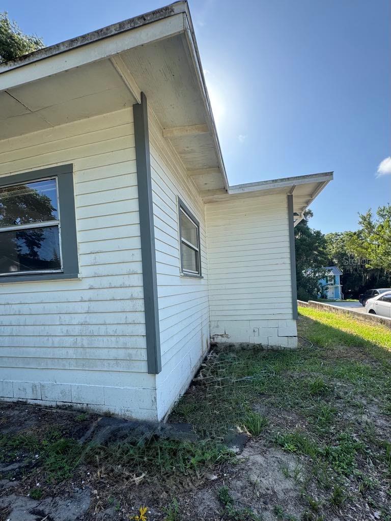 Image 6 of 42 For 122 Garfield Avenue