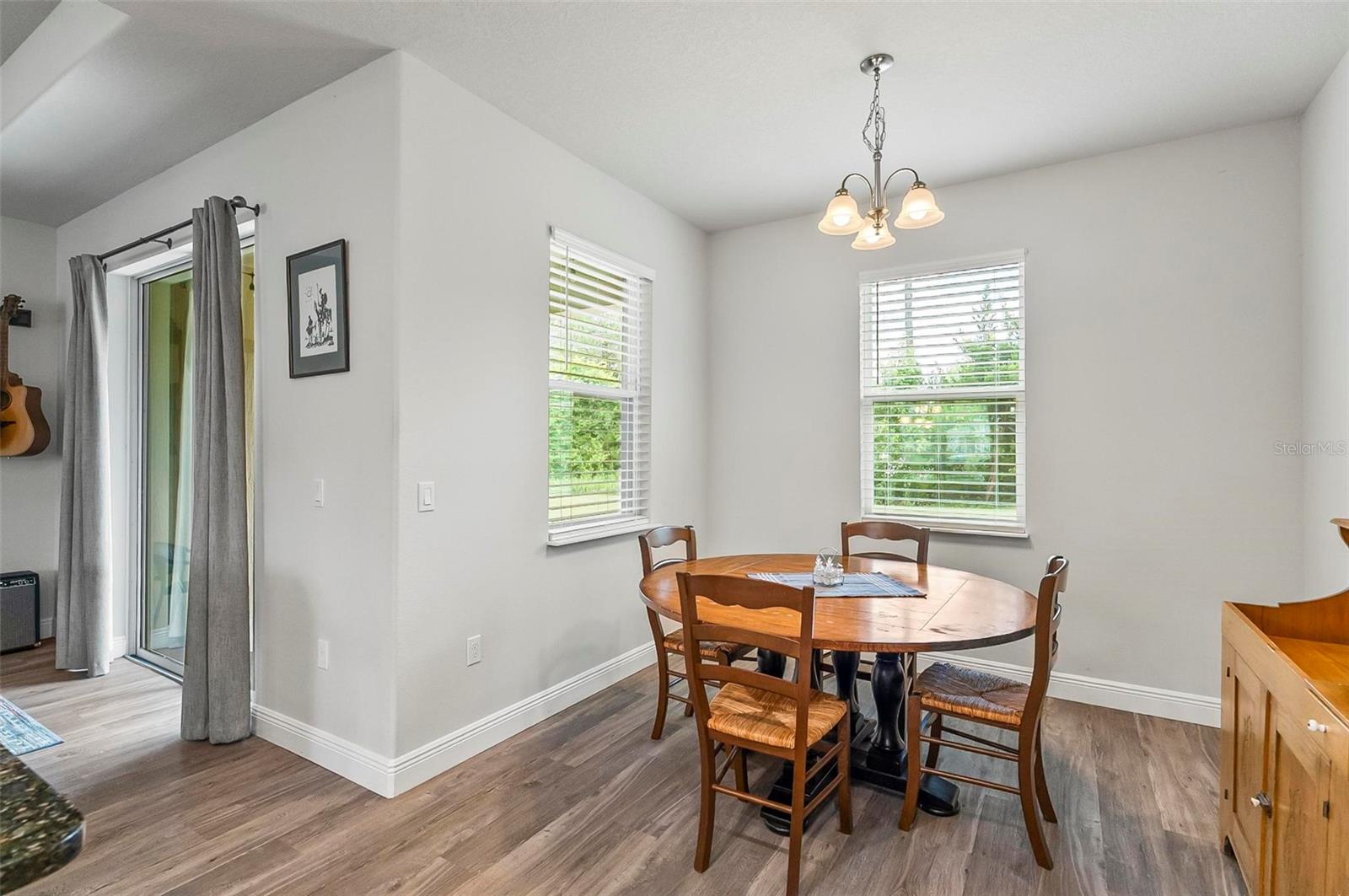 Image 13 of 65 For 9 Elder Place