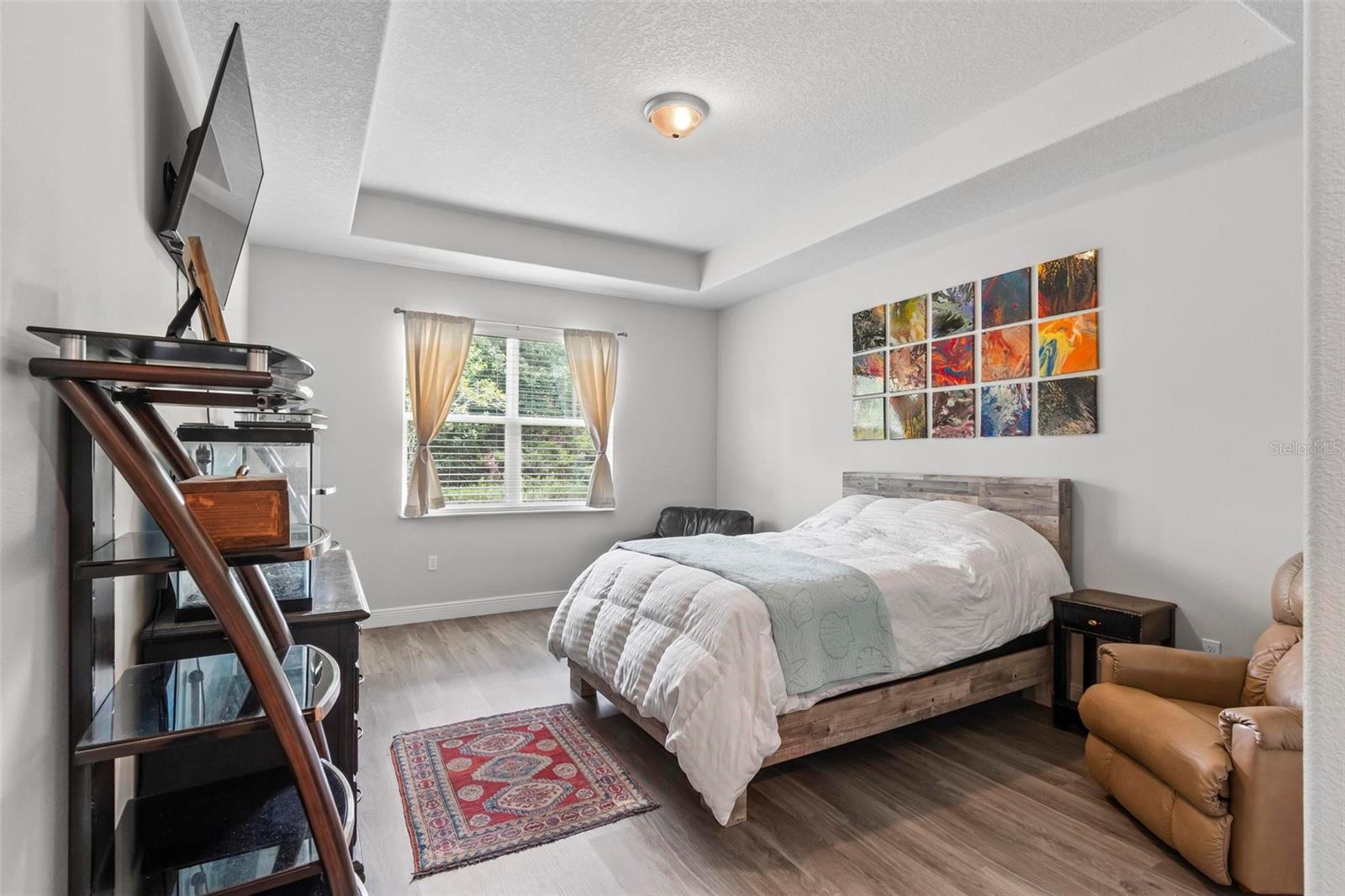 Image 23 of 65 For 9 Elder Place