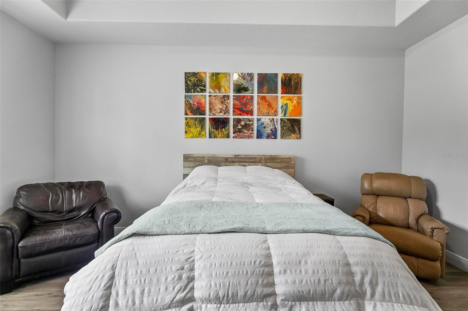 Image 30 of 65 For 9 Elder Place