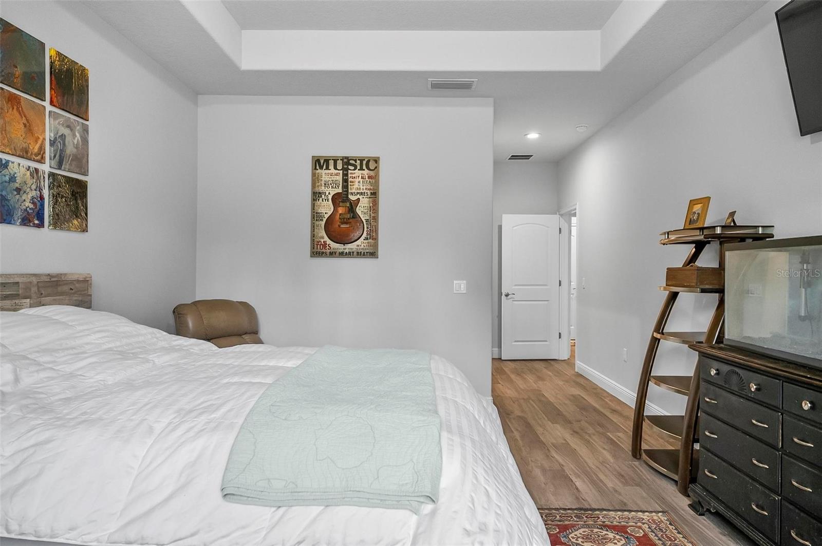 Image 31 of 65 For 9 Elder Place