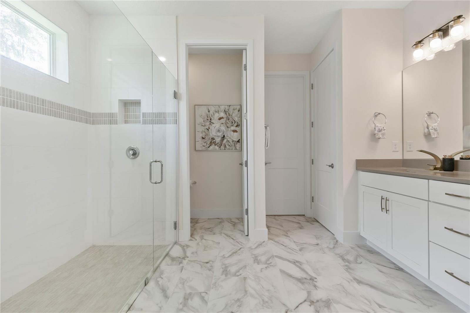 Image 4 of 75 For 3029 Adrian Drive