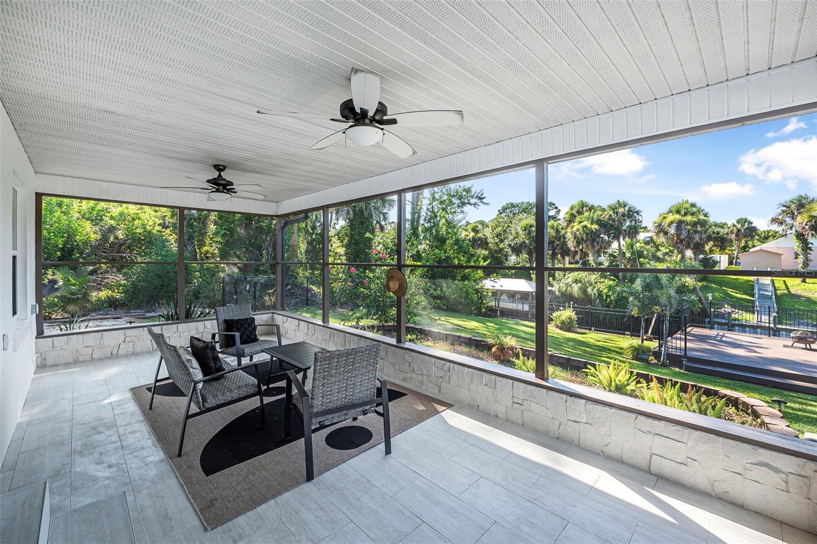 Image 30 of 42 For 117 Azalea Road