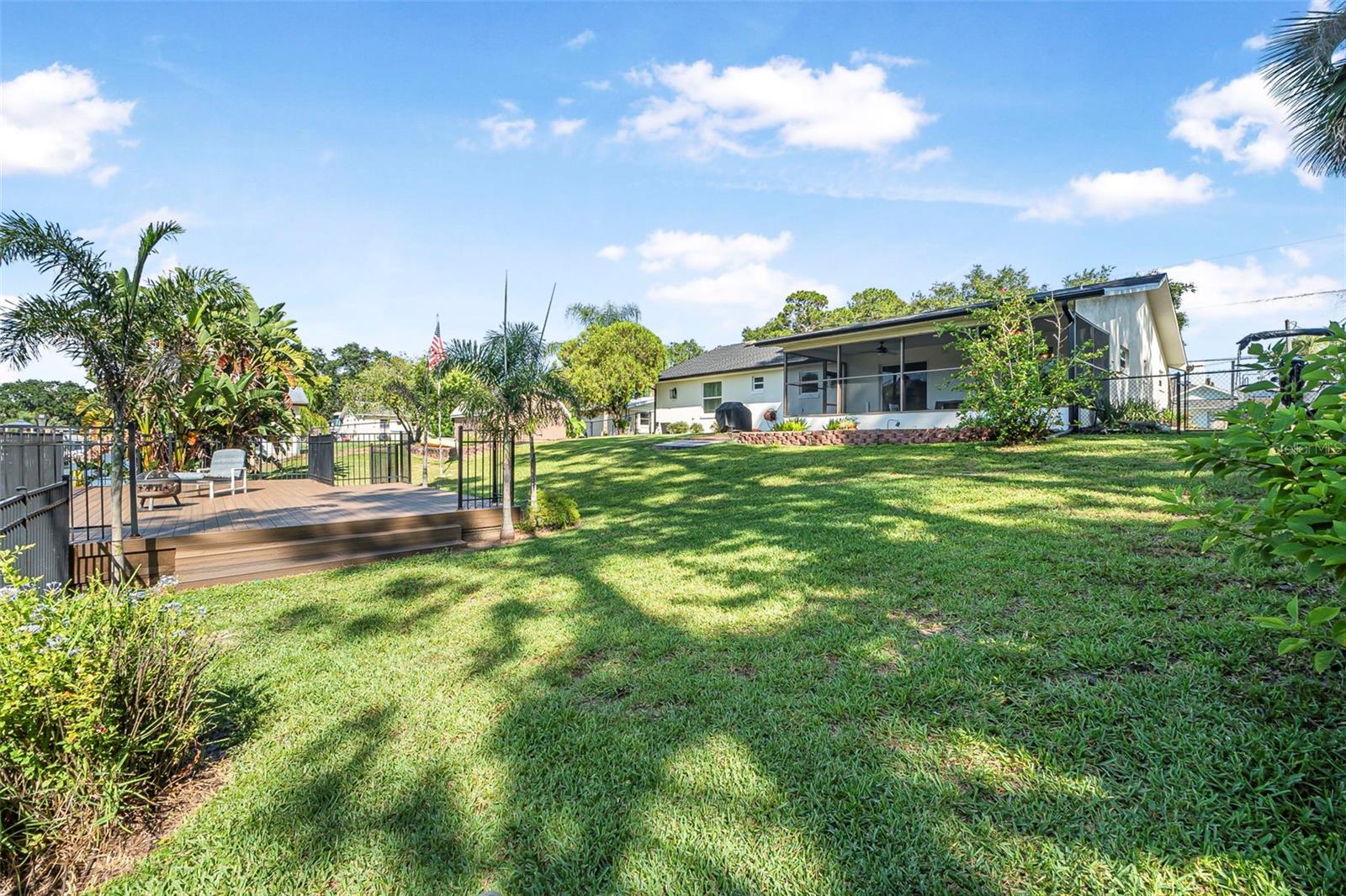 Image 33 of 42 For 117 Azalea Road