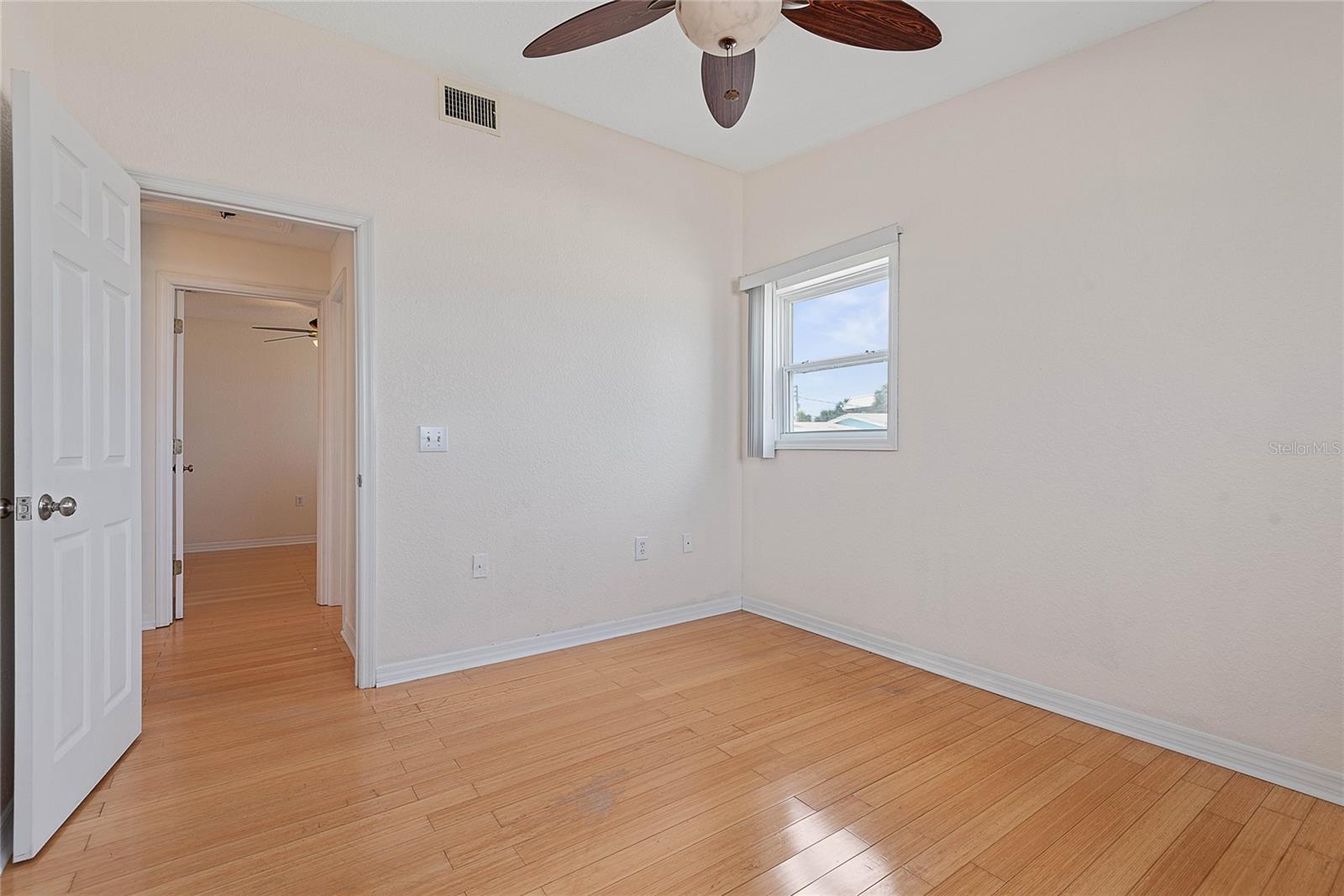Image 33 of 41 For 1244 Ocean Shore Boulevard