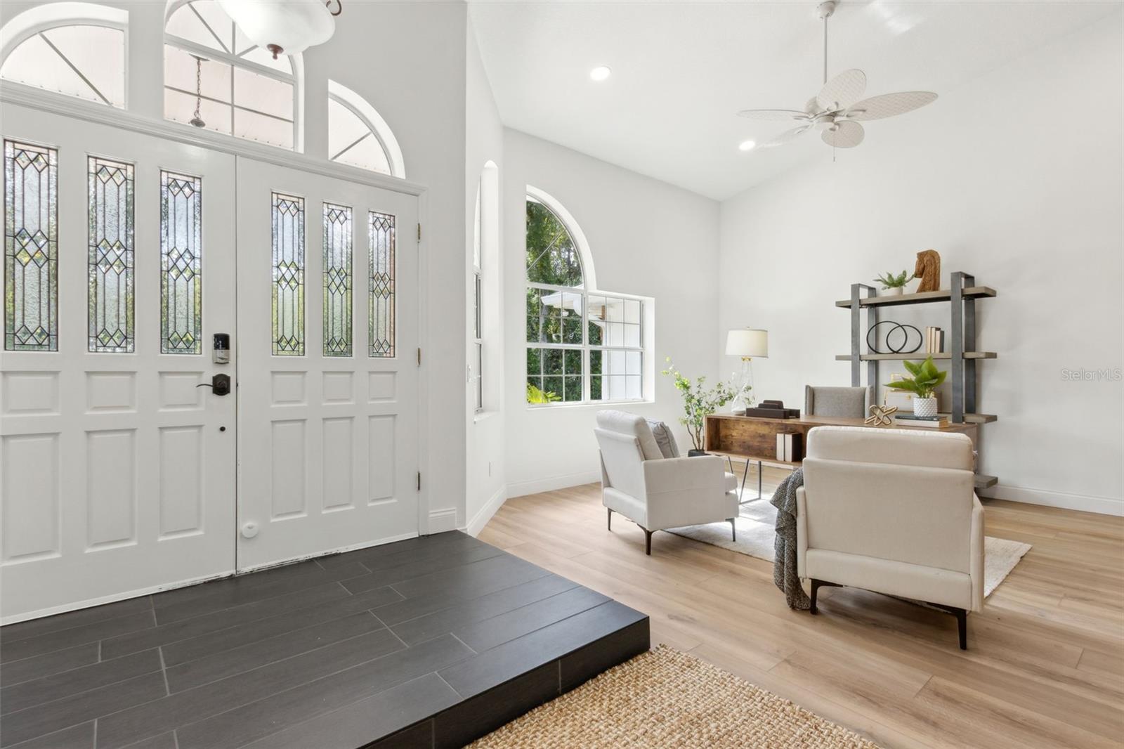 Image 10 of 75 For 1465 Lambert Avenue