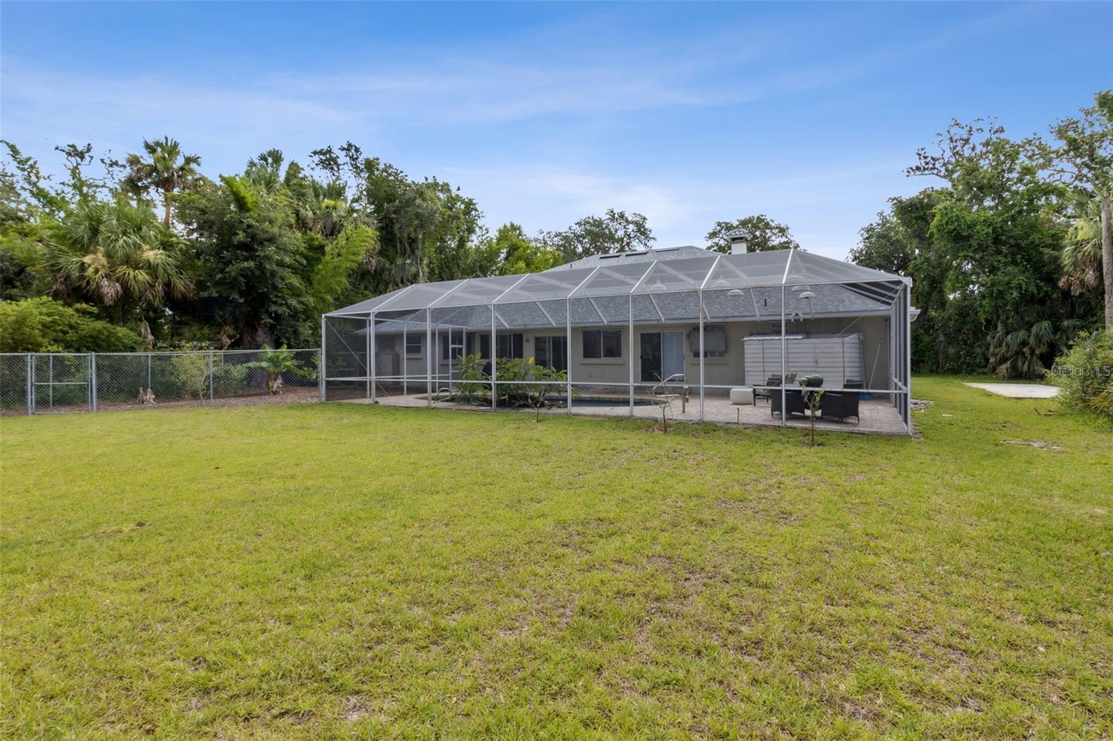 Image 60 of 75 For 1465 Lambert Avenue