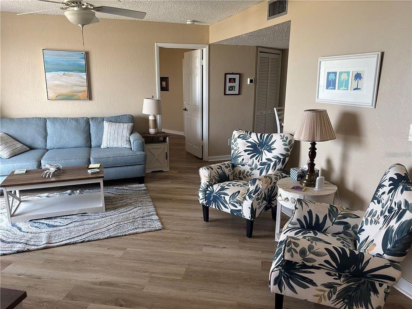 Image 11 of 14 For 3580 Ocean Shore Boulevard 404