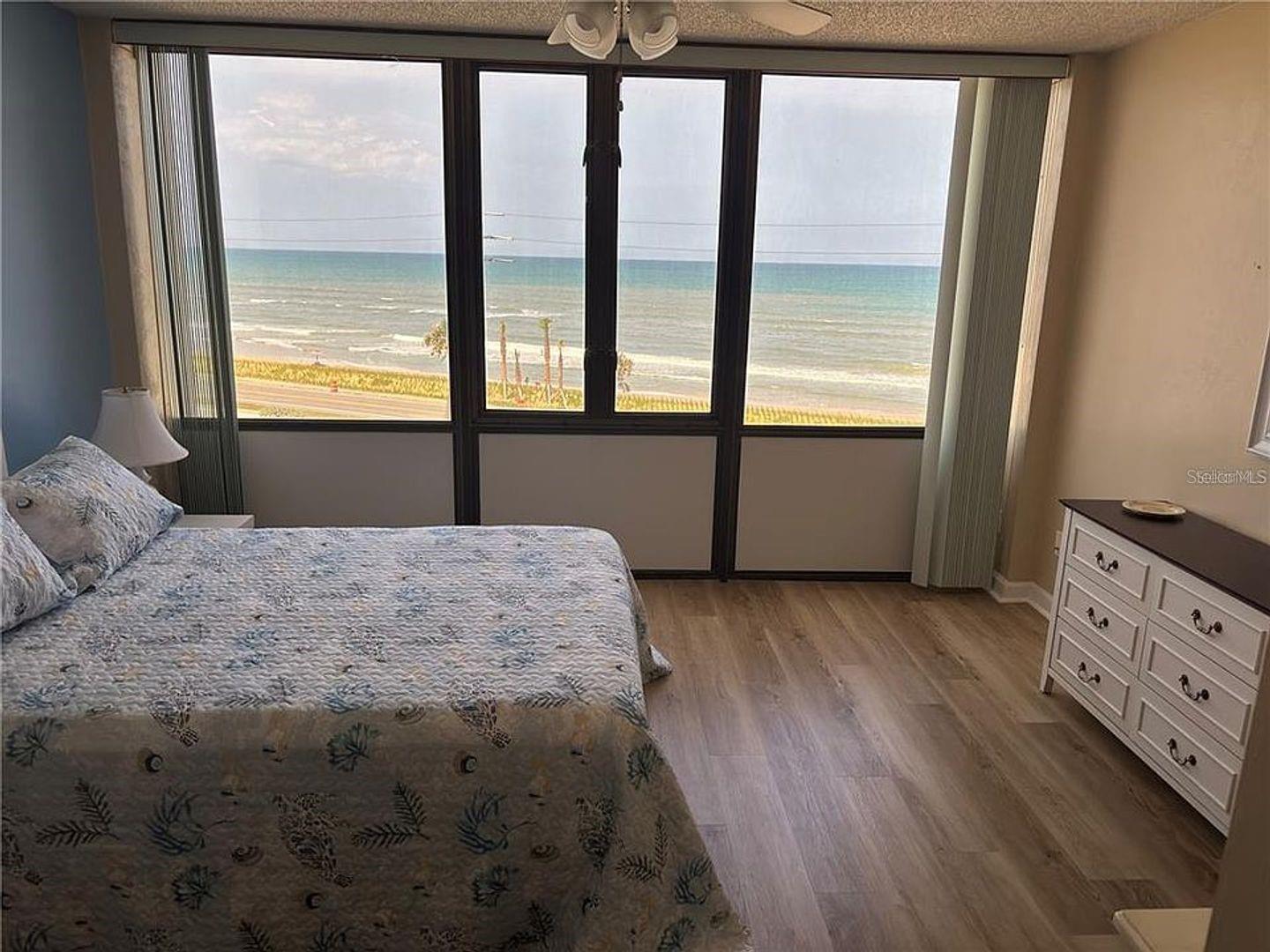 Image 6 of 14 For 3580 Ocean Shore Boulevard 404
