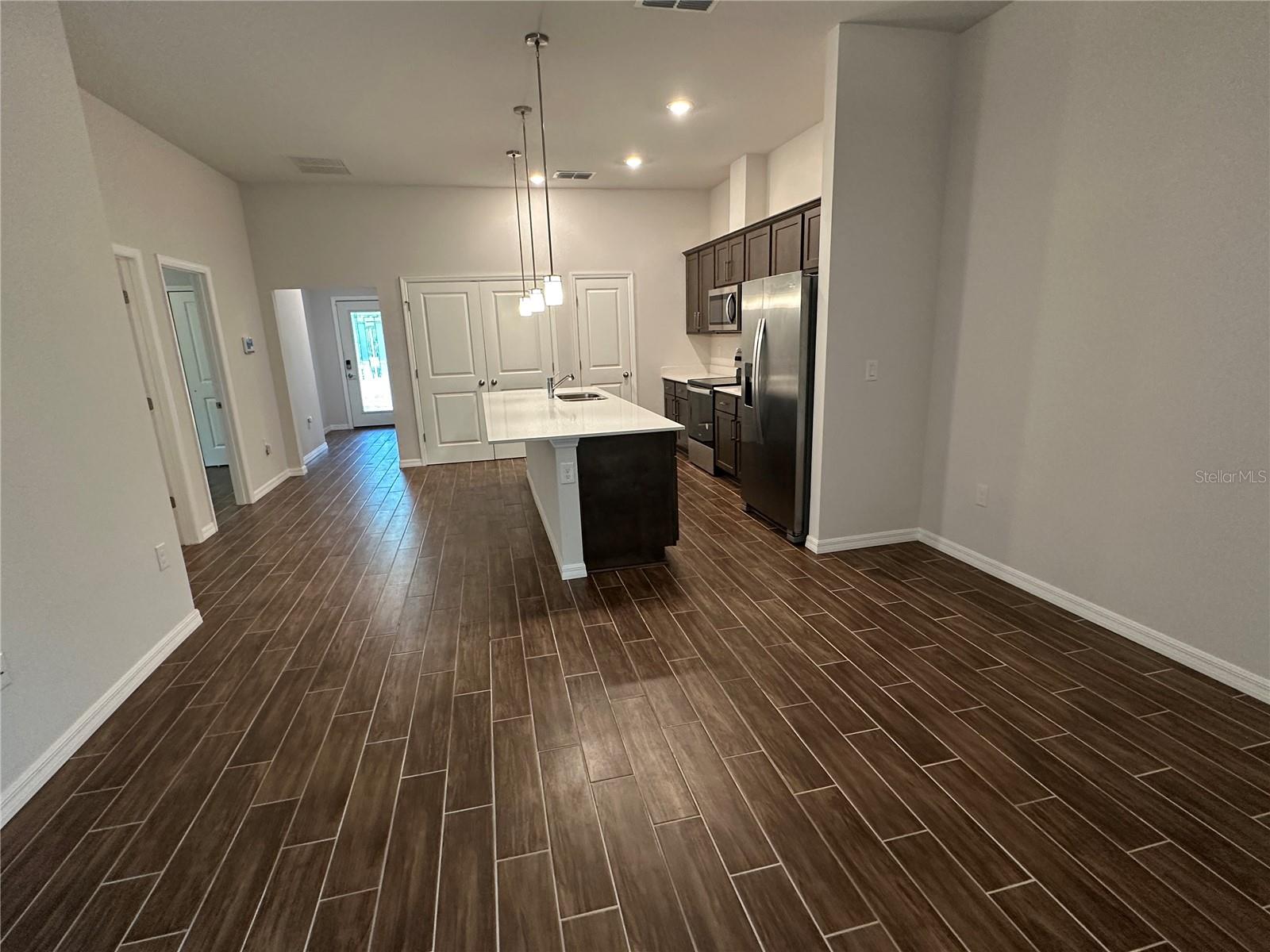 Image 4 of 12 For 37 Ullman Place B