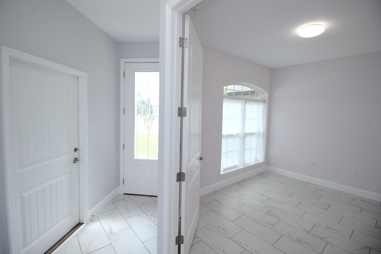 Image 3 of 29 For 23 Empress Lane A
