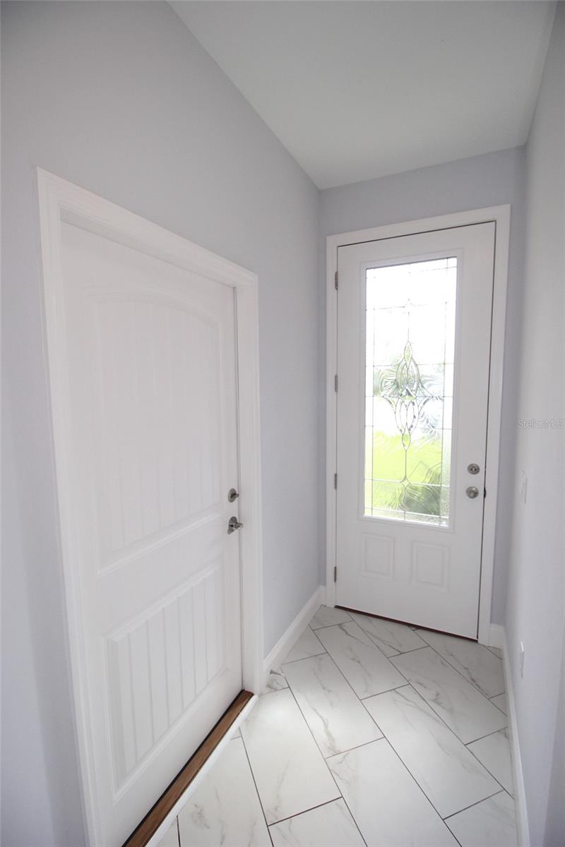 Image 4 of 29 For 23 Empress Lane A
