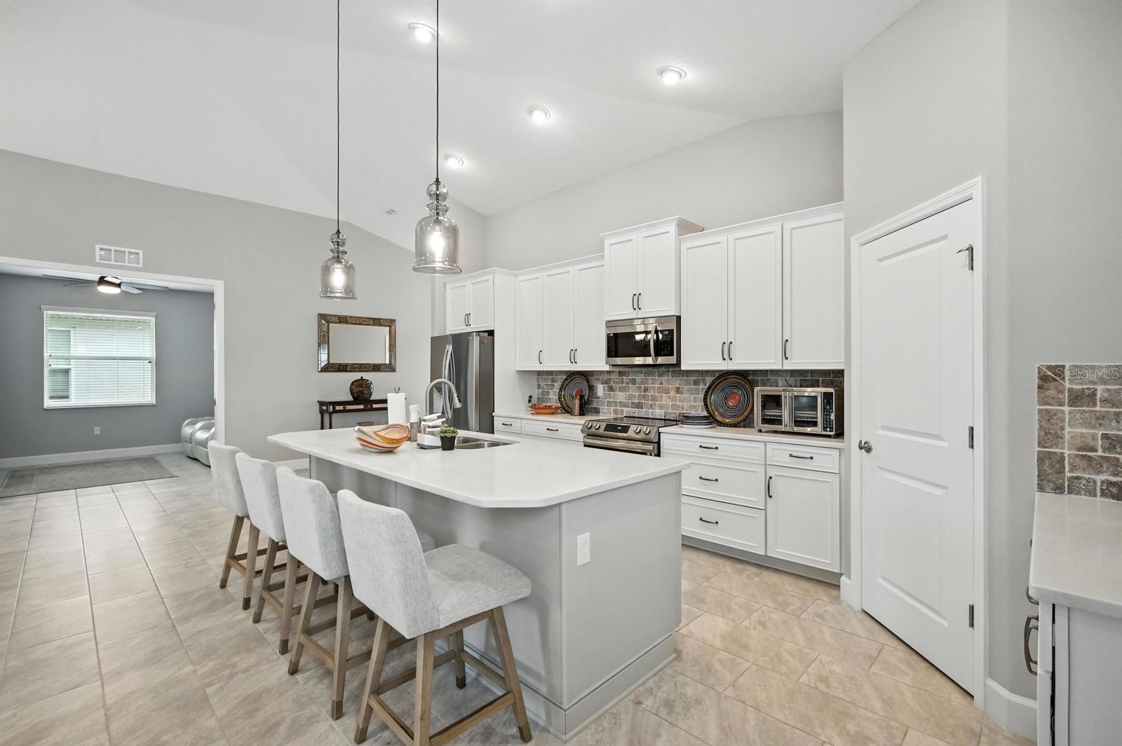 Image 9 of 26 For 29 Lagoon Way