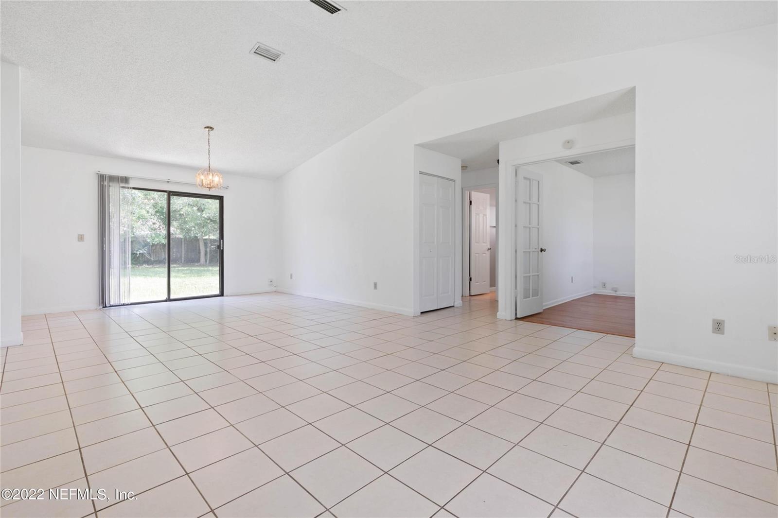 Image 3 of 20 For 94 Belvedere Lane
