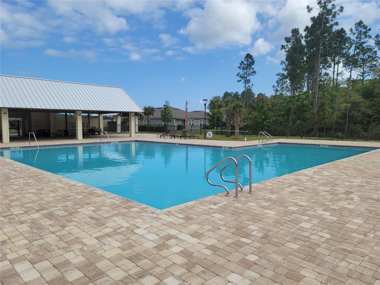 Image 18 of 25 For 128 Oakleaf Way