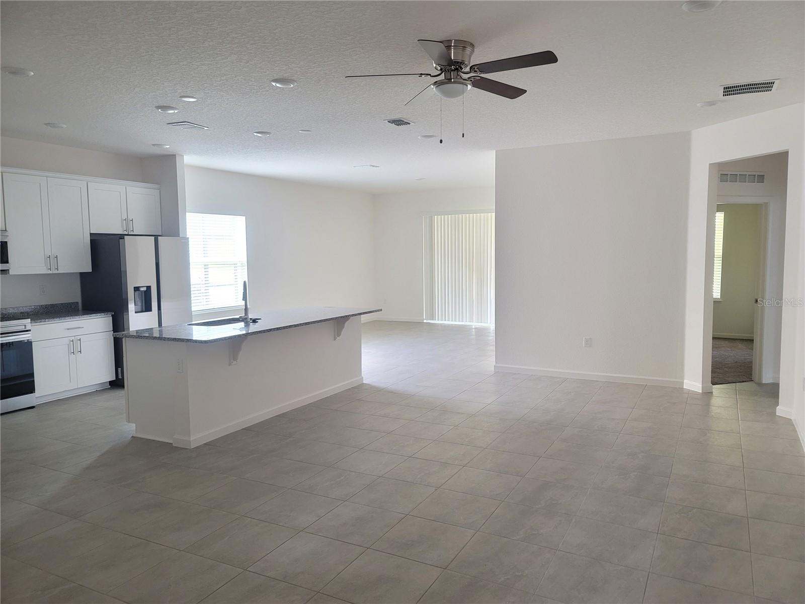 Image 4 of 25 For 128 Oakleaf Way