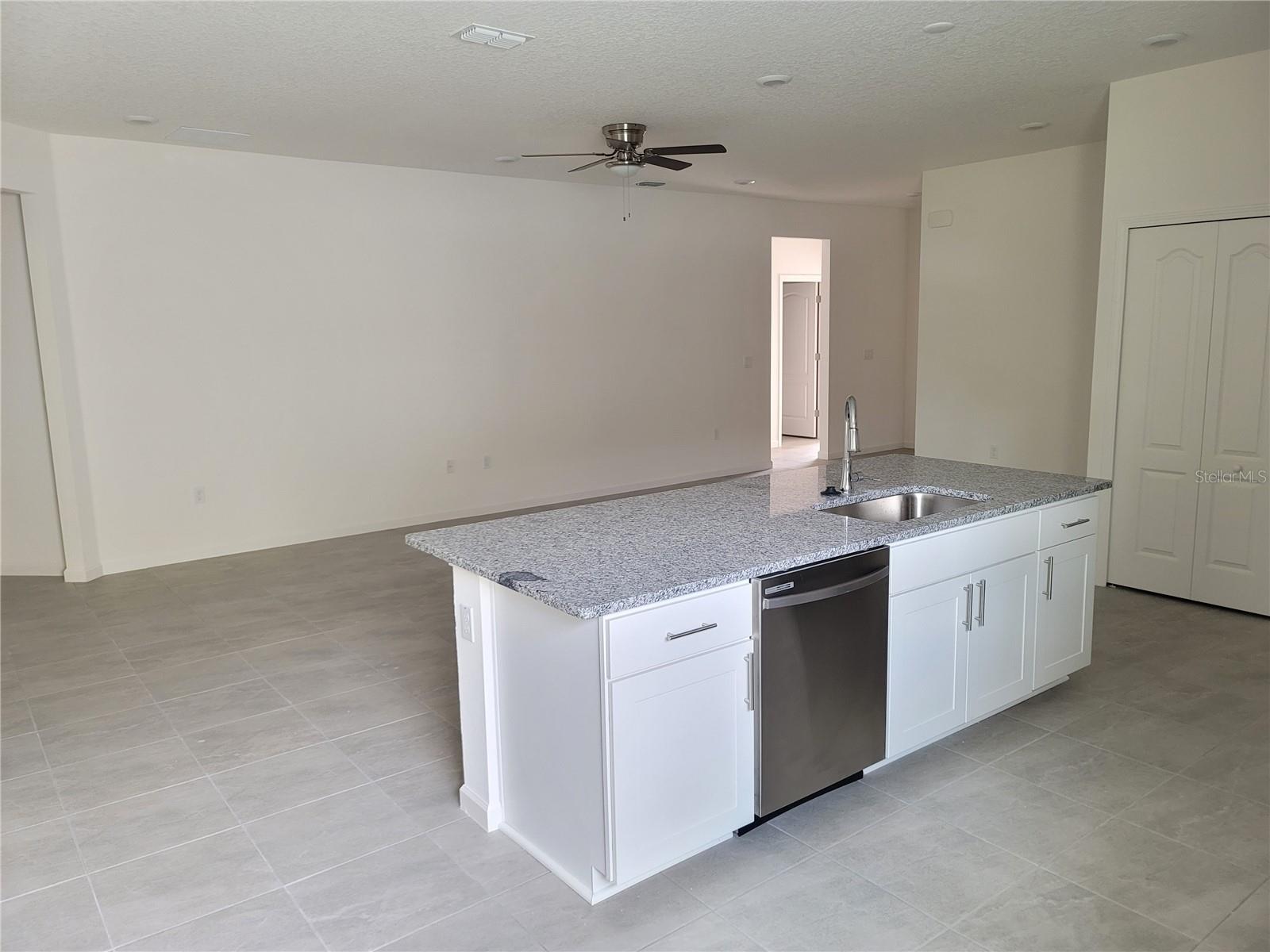 Image 7 of 25 For 128 Oakleaf Way