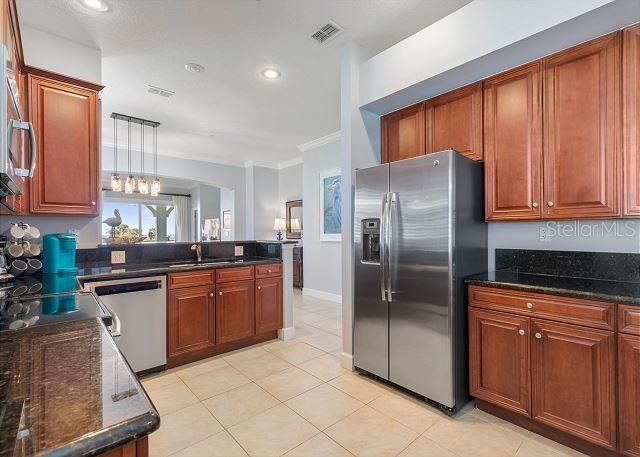 Image 19 of 67 For 200 Cinnamon Beach Way 131
