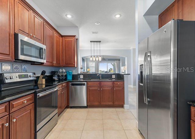 Image 20 of 67 For 200 Cinnamon Beach Way 131