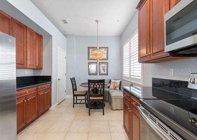 Image 21 of 67 For 200 Cinnamon Beach Way 131