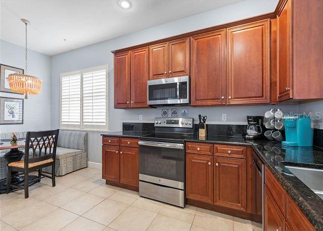Image 23 of 67 For 200 Cinnamon Beach Way 131