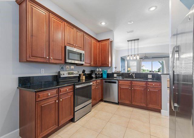 Image 24 of 67 For 200 Cinnamon Beach Way 131
