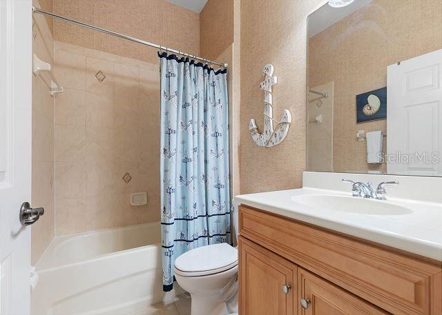 Image 36 of 67 For 200 Cinnamon Beach Way 131