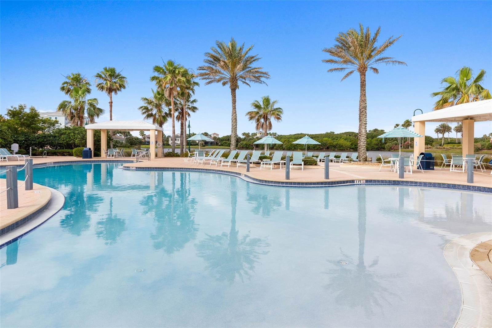 Image 52 of 67 For 200 Cinnamon Beach Way 131
