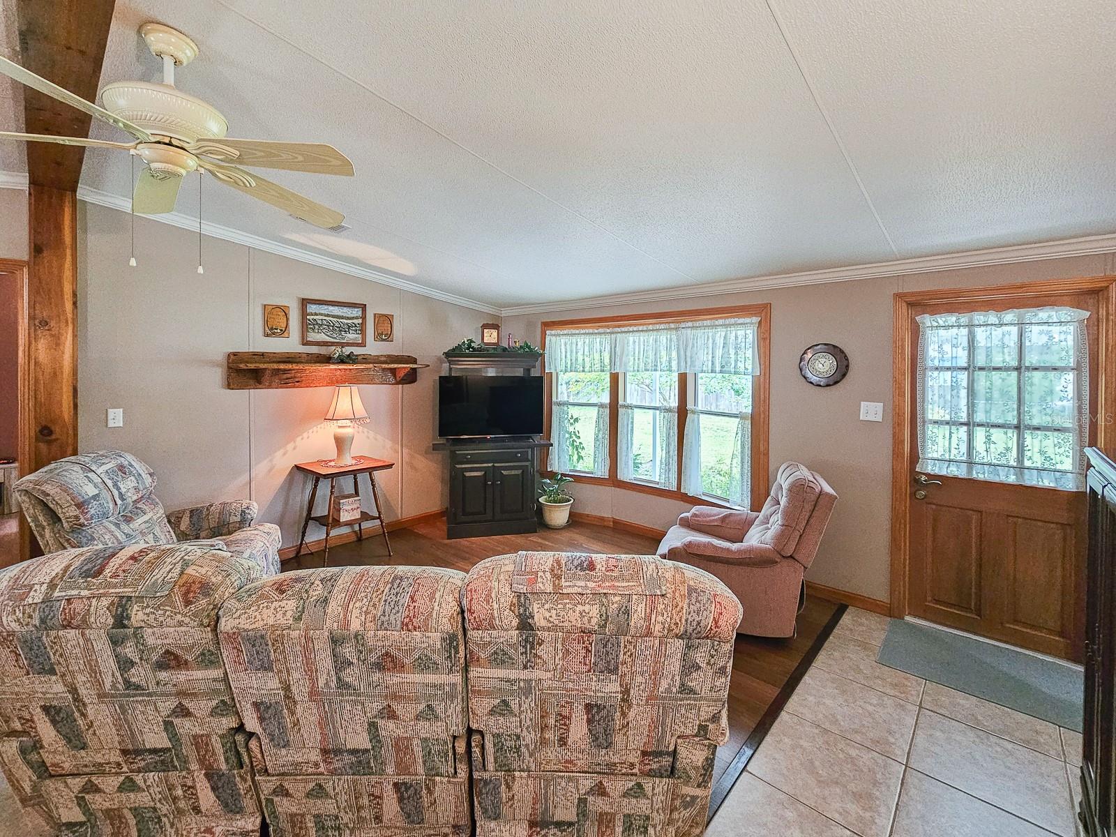 Image 6 of 51 For 4630 Nellie Street