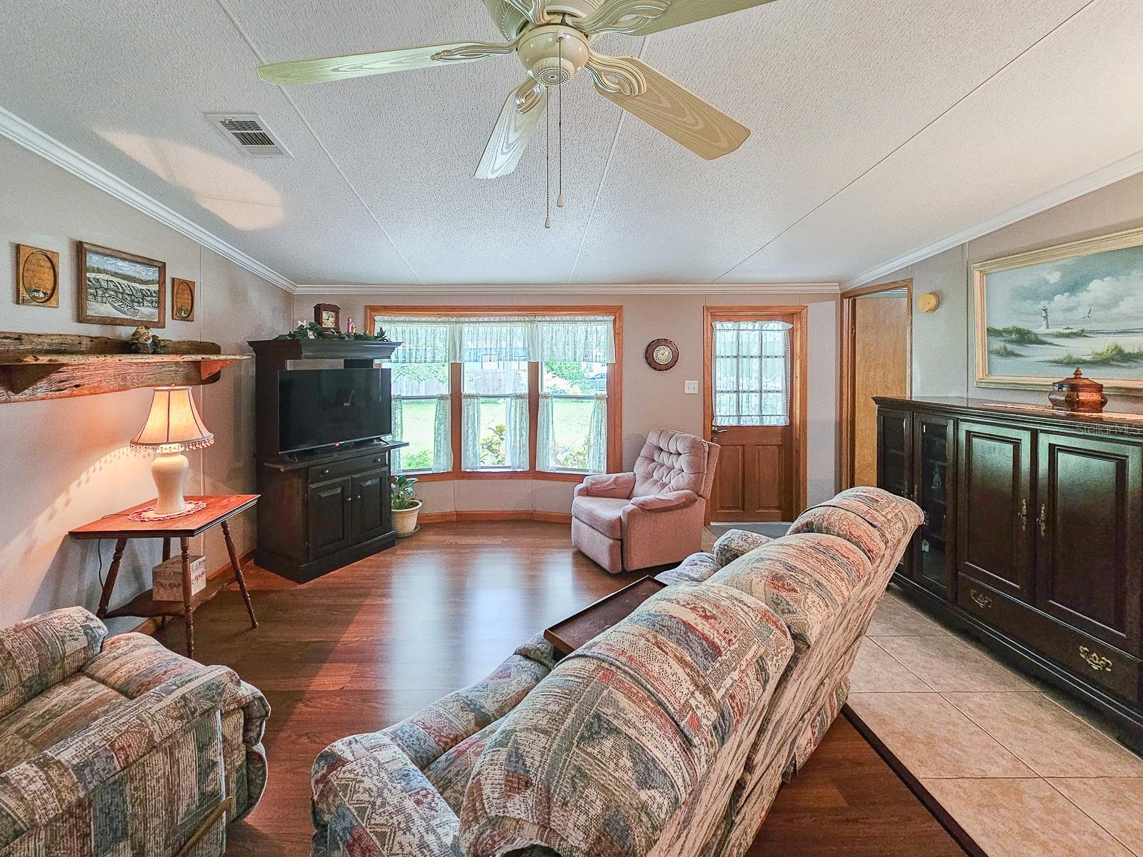 Image 8 of 51 For 4630 Nellie Street