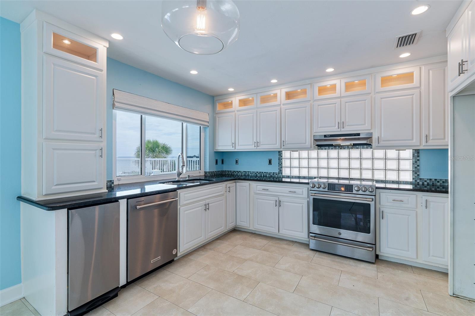 Image 11 of 87 For 339 Ocean Shore Boulevard