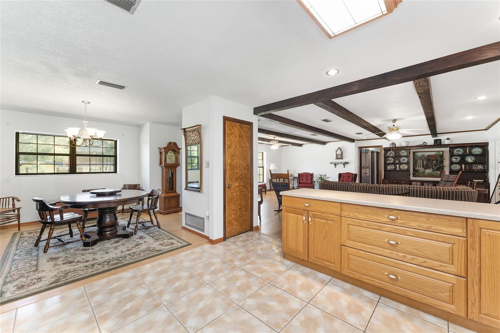 Image 17 of 87 For 11927 5th Avenue