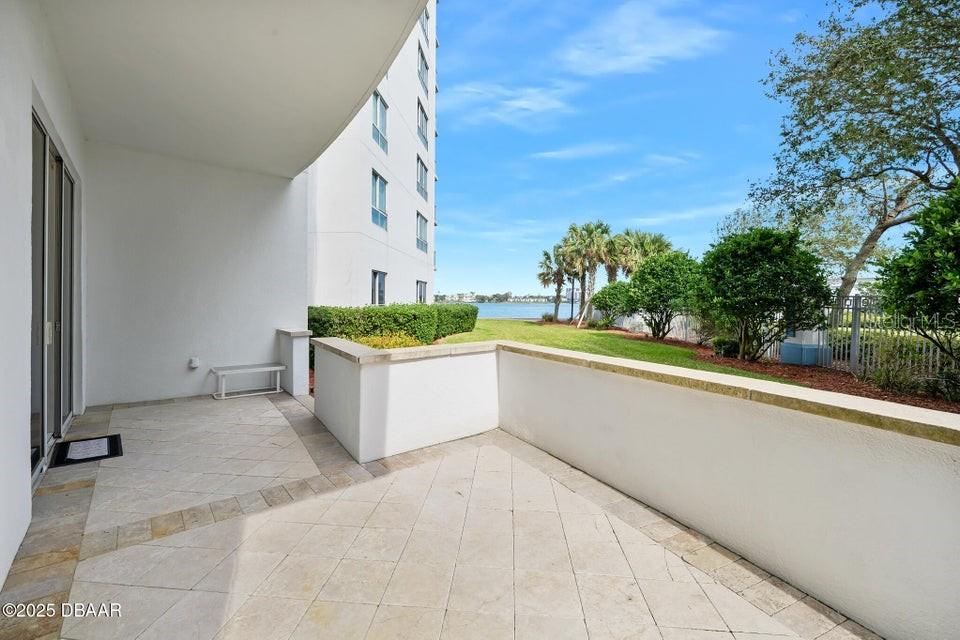 Image 28 of 51 For 231 Riverside Drive 103-1