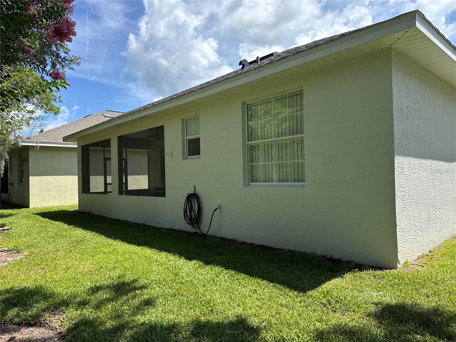 Image 17 of 44 For 37 Waterside Parkway