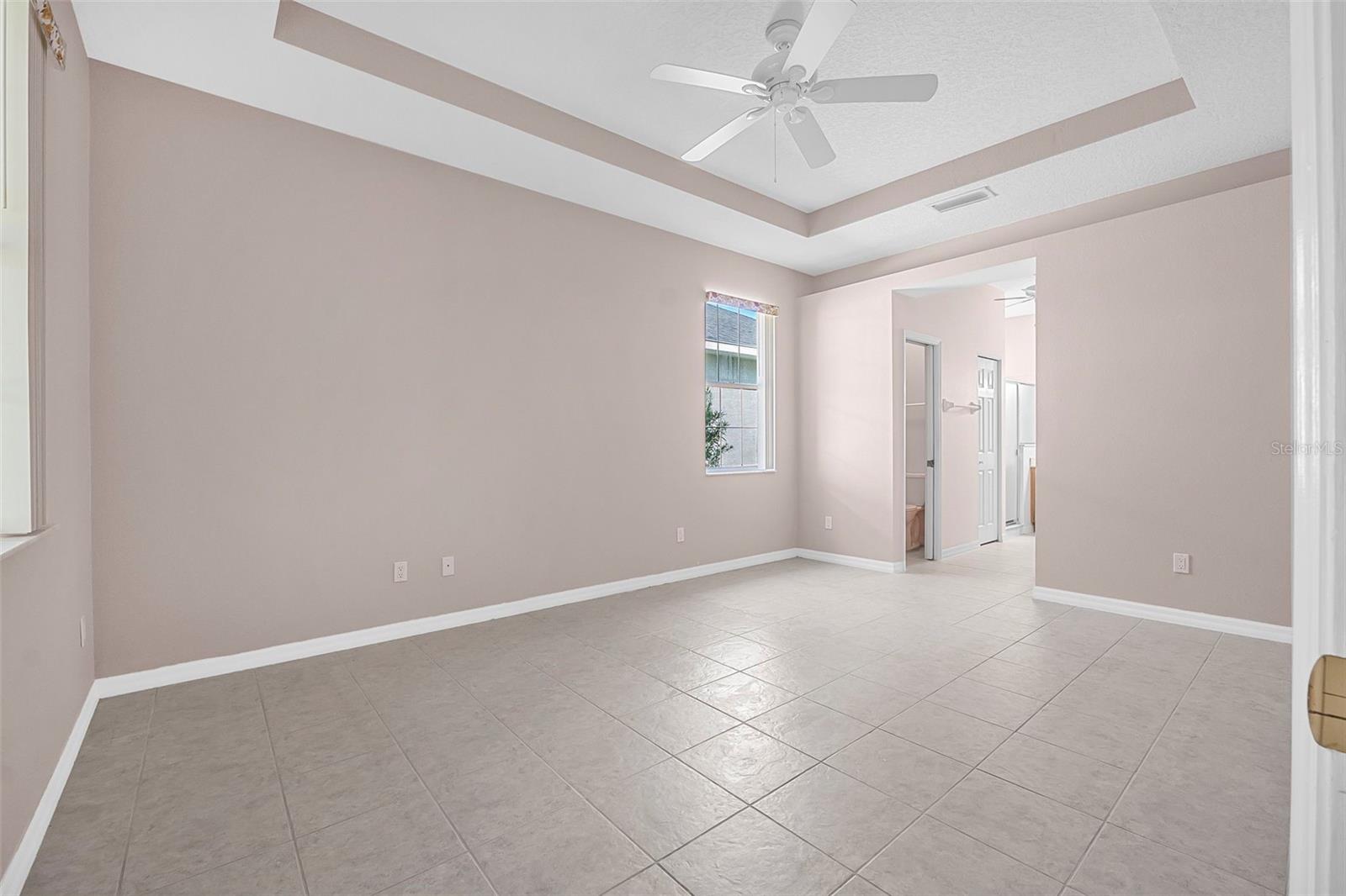 Image 26 of 44 For 37 Waterside Parkway