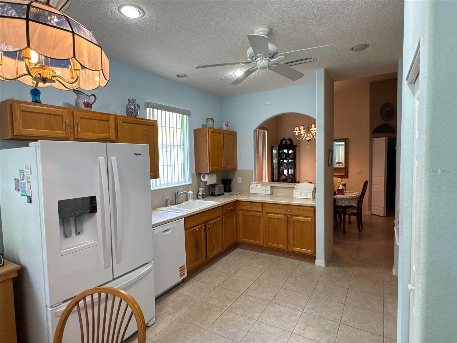 Image 4 of 44 For 37 Waterside Parkway