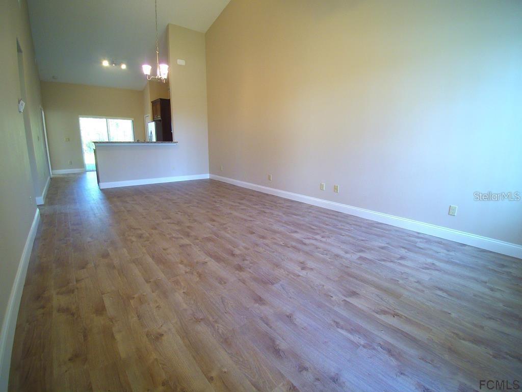 Image 2 of 17 For 13 Wood Amber Lane A