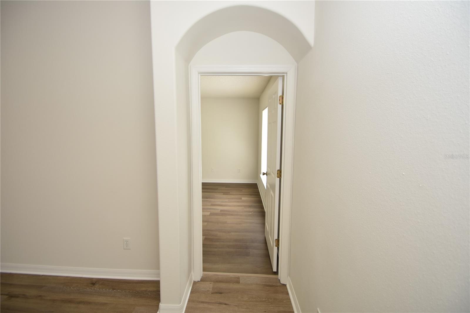 Image 15 of 30 For 33 Riverview Drive