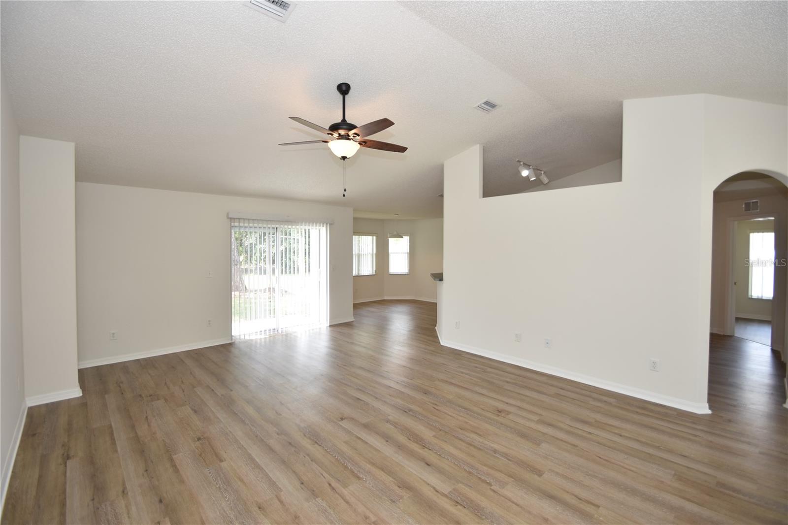 Image 3 of 30 For 33 Riverview Drive